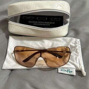 Oakley women’s sunglasses